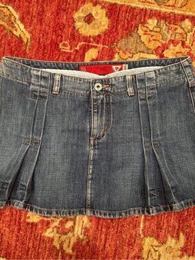 Guess Y2K Pleated Mini Jean Skirt